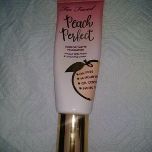 Too faced peach perfect foundation porcelain